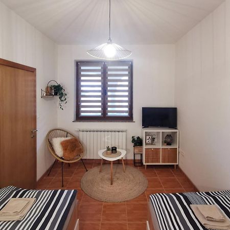 Studio Central Square Gospić Extérieur photo