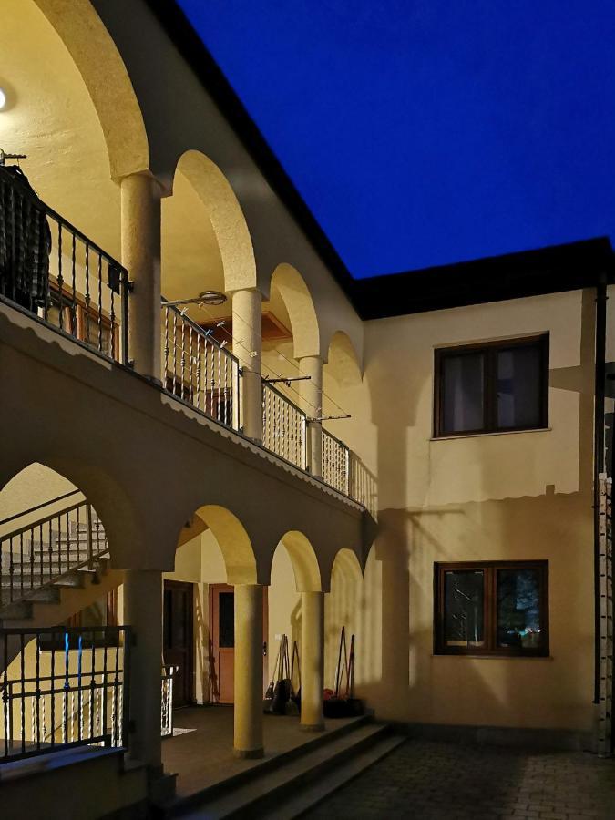 Studio Central Square Gospić Extérieur photo